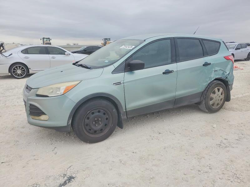 FORD ESCAPE S 2013 with VIN 1FMCU0F73DUC93604 - Photo from auction