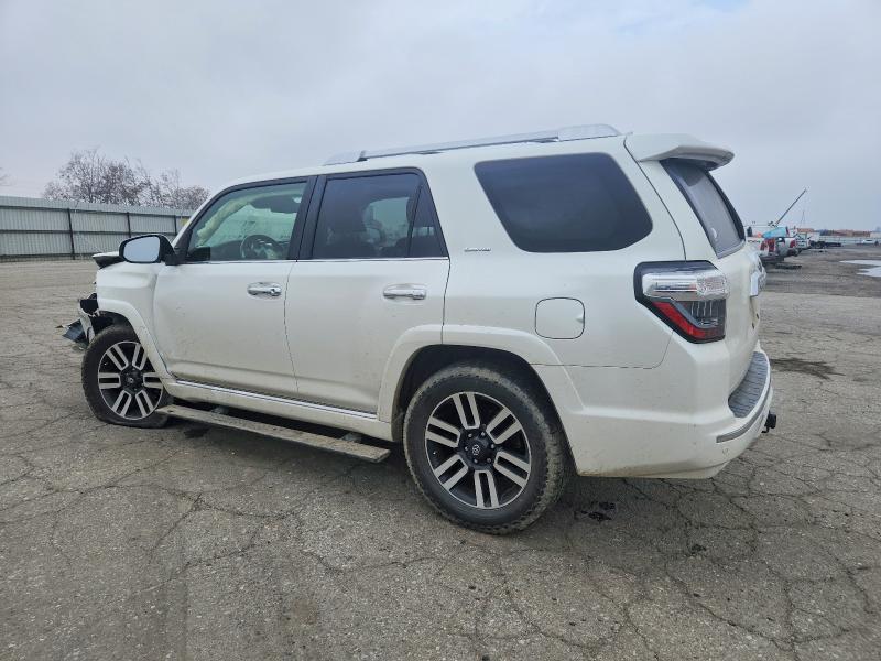 Photo 2 from auction – 2015 TOYOTA 4RUNNER SR with VIN JTEBU5JR9F5207842