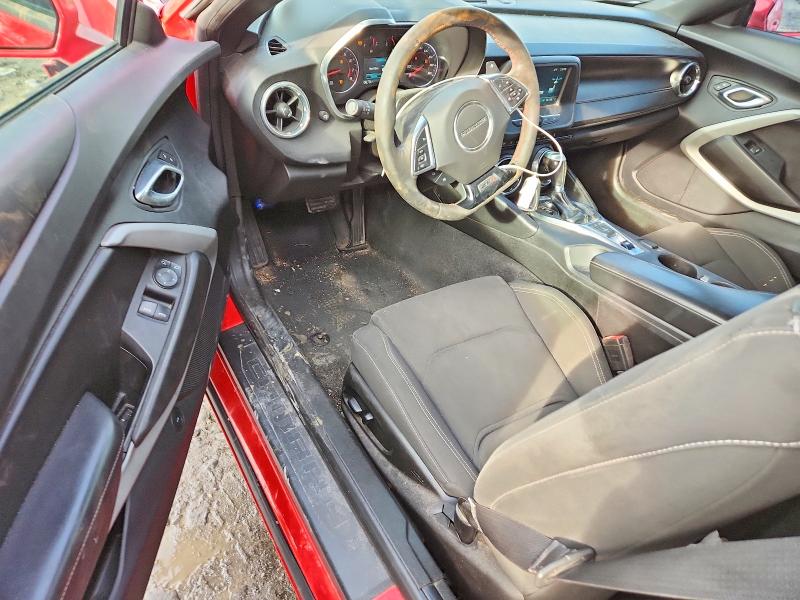 Photo 8 from auction – 2018 CHEVROLET CAMARO with VIN 1G1FB1RX6J0176426