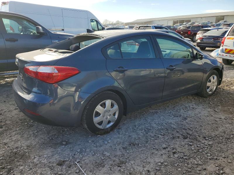 Foto 3 de la subasta – 2016 KIA FORTE con VIN KNAFX4A61G5560216