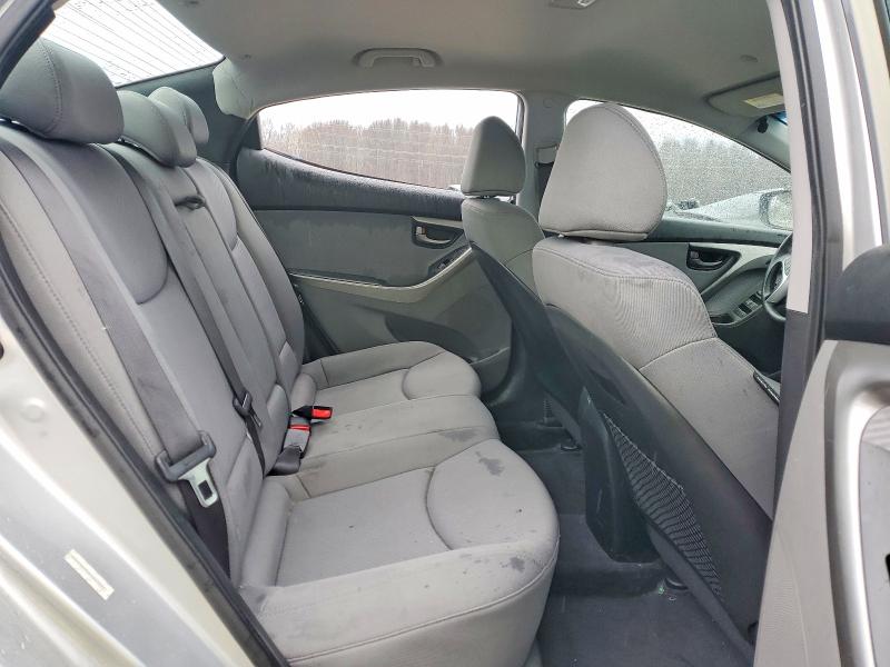 Photo 10 from auction – 2012 HYUNDAI ELANTRA GL with VIN KMHDH4AE0CU367257