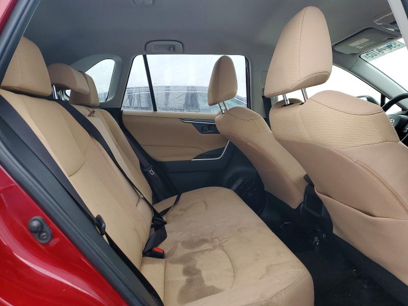 Photo 11 from auction – 2019 TOYOTA RAV4 LE with VIN JTMH1RFV1KD505693