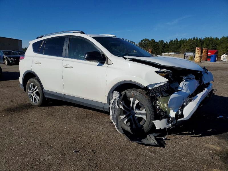Photo 4 from auction – 2018 TOYOTA RAV4 LE with VIN JTMZFREV0JJ201570