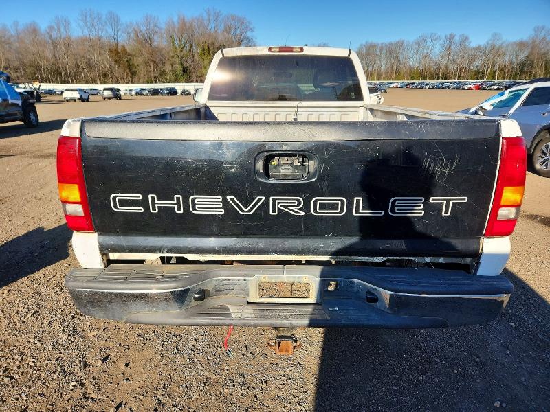Photo 6 from auction – 2002 CHEVROLET SILVERADO with VIN 1GCHK24U92E108239