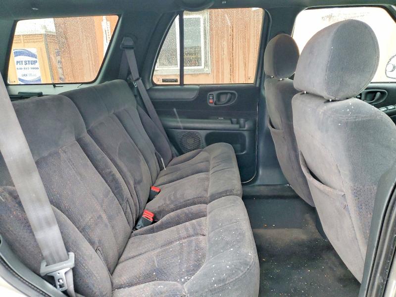 Photo 11 from auction – 2001 CHEVROLET BLAZER with VIN 1GNDT13W51K230712