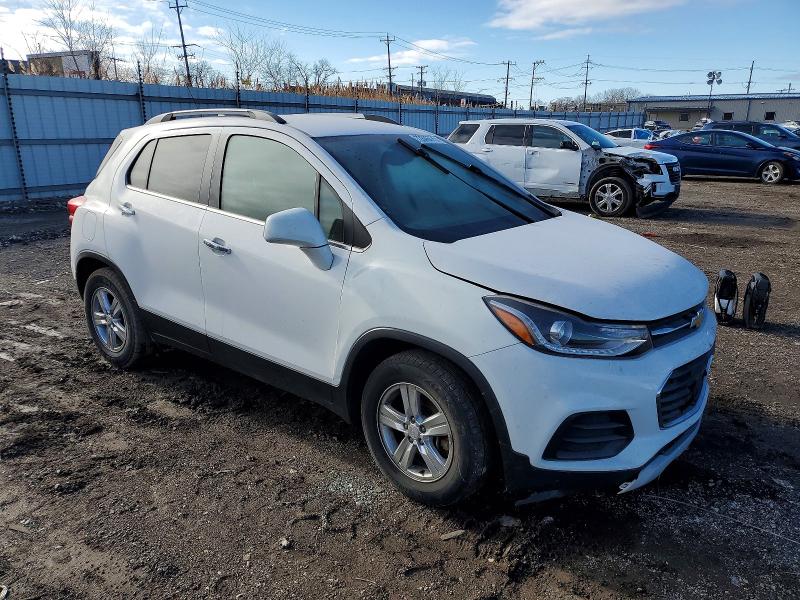 Photo 4 from auction – 2017 CHEVROLET TRAX with VIN 3GNCJLSBXHL257022
