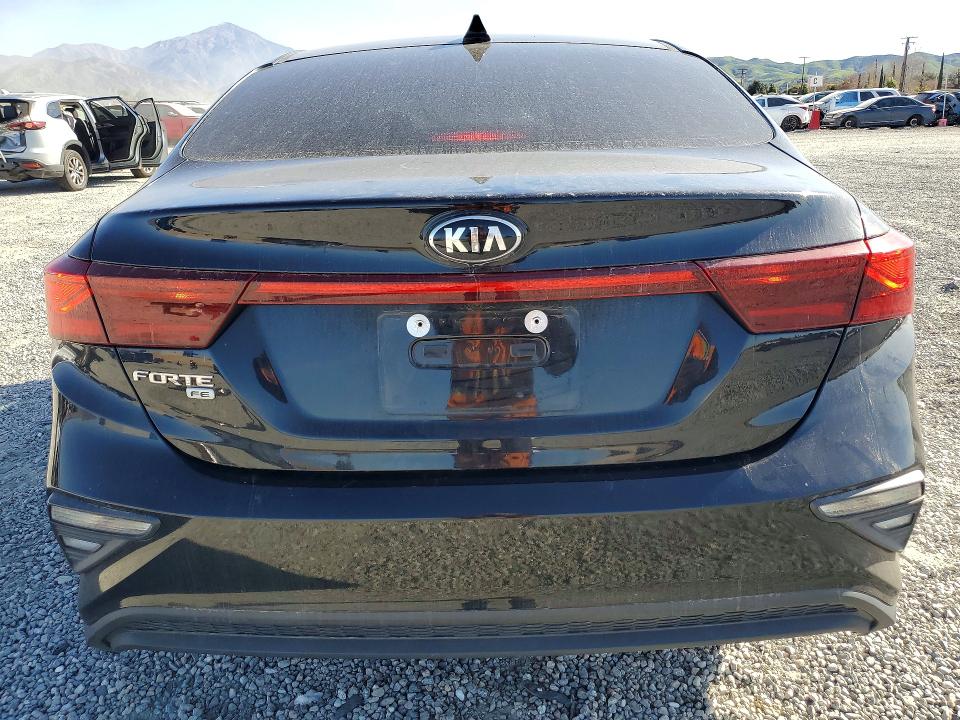 Photo 6 from auction – 2021 KIA FORTE FE with VIN 3KPF24AD1ME388334