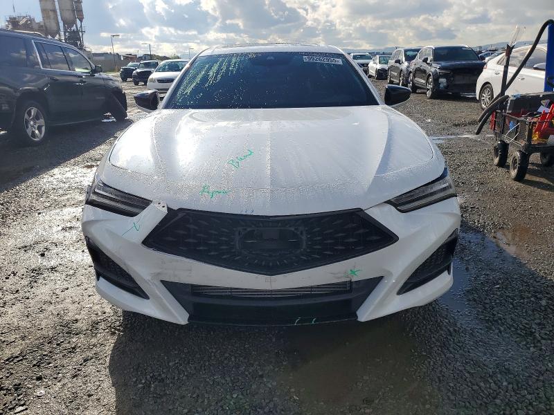 Photo 5 from auction – 2022 ACURA TLX TECH A with VIN 19UUB6F55NA002346