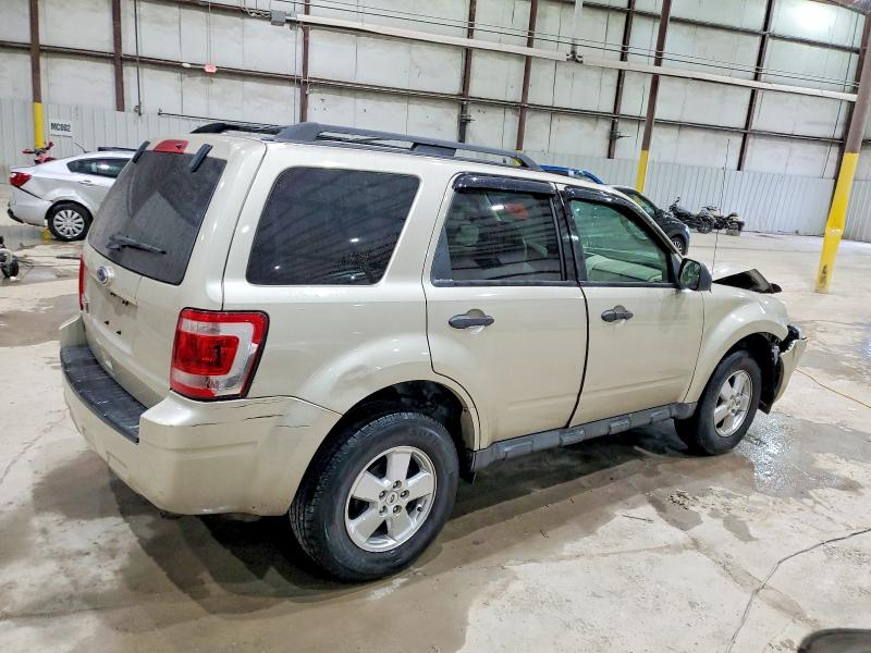 Photo 3 from auction – 2012 FORD ESCAPE XLT with VIN 1FMCU0D79CKC41682