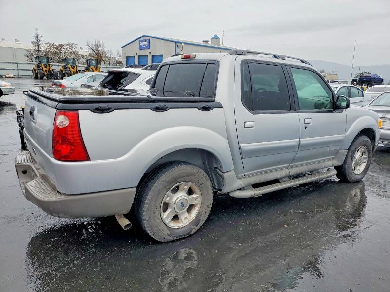 Photo 3 from auction – 2001 FORD EXPLORER S with VIN 1FMZU77E61UC11022
