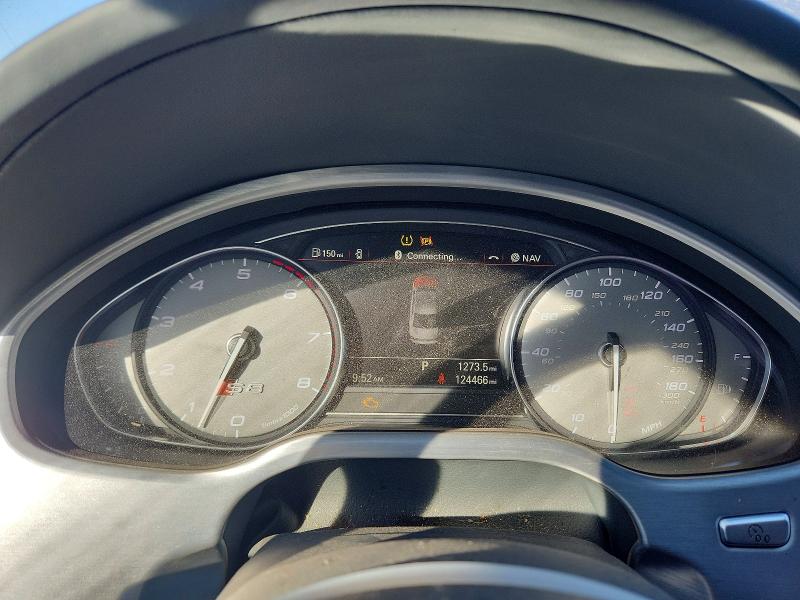 Photo 9 from auction – 2014 AUDI S8 QUATTRO with VIN WAUD2AFD8EN010519