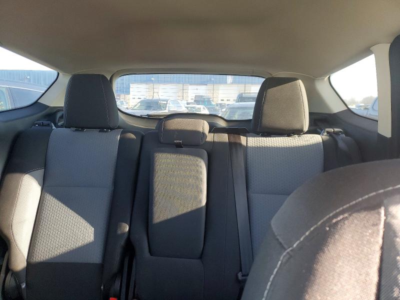 Photo 10 from auction – 2018 FORD ESCAPE with VIN 1FMCU0GD2JUD27824