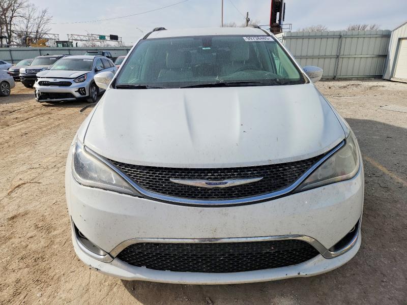 Photo 5 from auction – 2017 CHRYSLER PACIFICA T with VIN 2C4RC1BG4HR691520