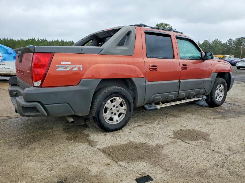 Photo 3 from auction – 2002 CHEVROLET AVALANCHE with VIN 3GNEK13T02G293318