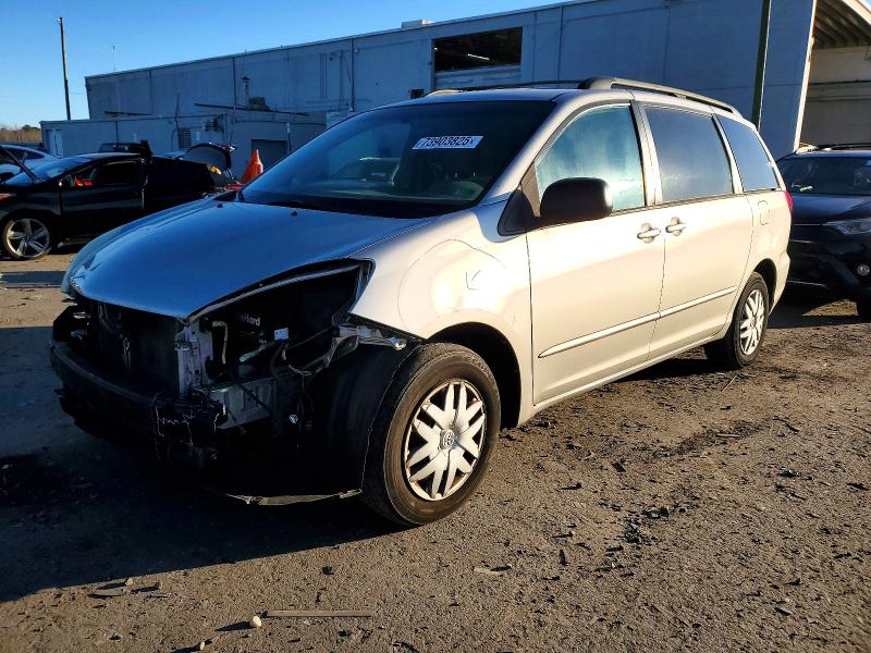 Photo 1 from auction – 2005 TOYOTA SIENNA CE with VIN 5TDZA23C65S247386