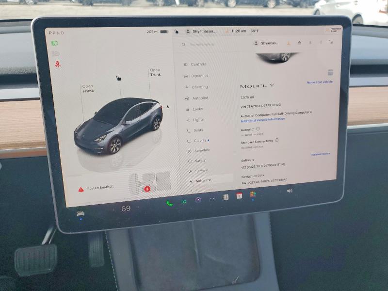 Photo 9 from auction – 2023 TESLA MODEL Y with VIN 7SAYGDED9PF978920