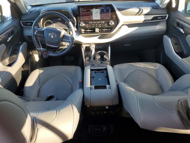 Photo 8 from auction – 2021 TOYOTA HIGHLANDER with VIN 5TDDBRCH1MS524181