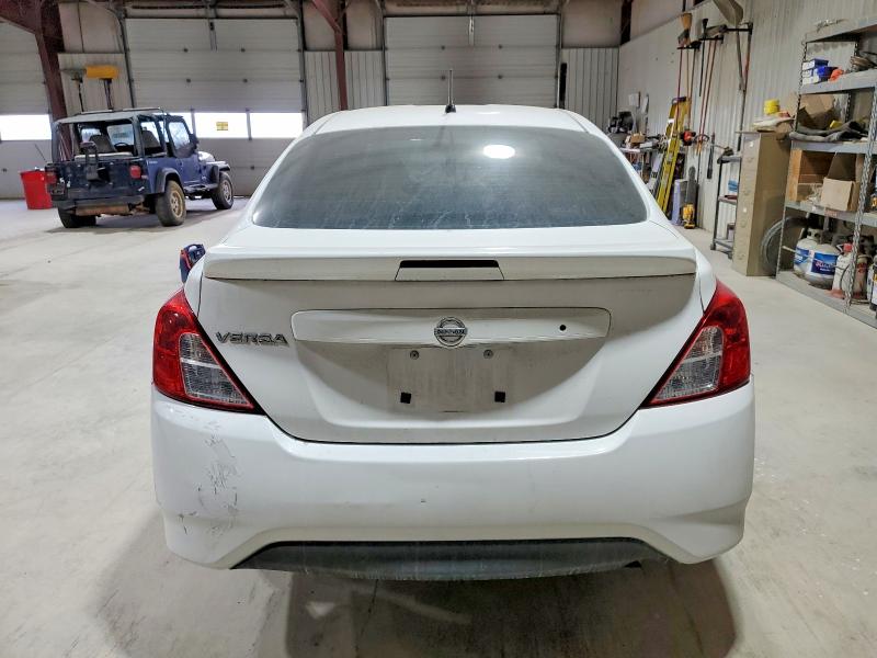 Photo 6 from auction – 2018 NISSAN VERSA S with VIN 3N1CN7AP9JL851434
