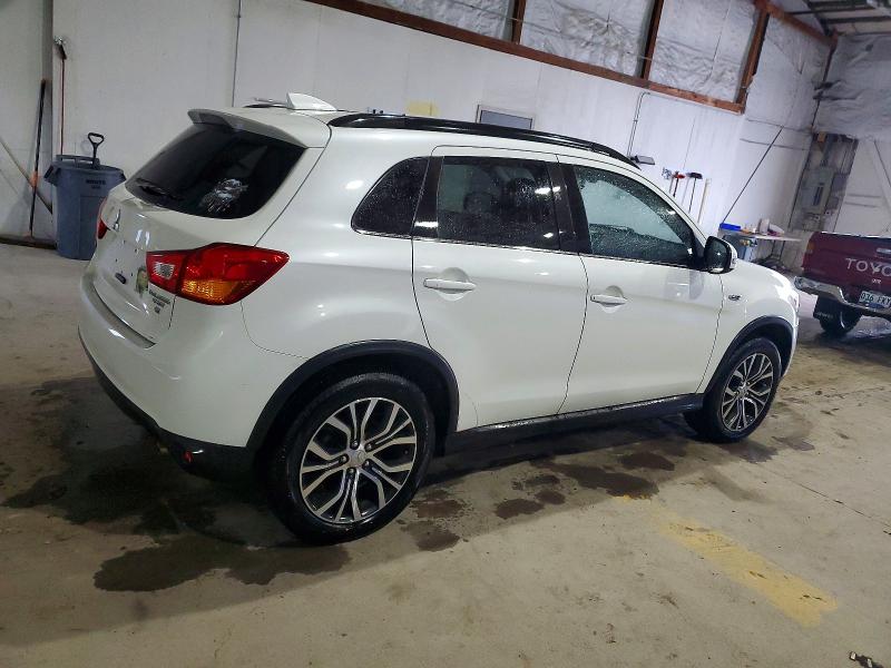 Photo 3 from auction – 2017 MITSUBISHI OUTLANDER with VIN JA4AR4AW6HZ049032