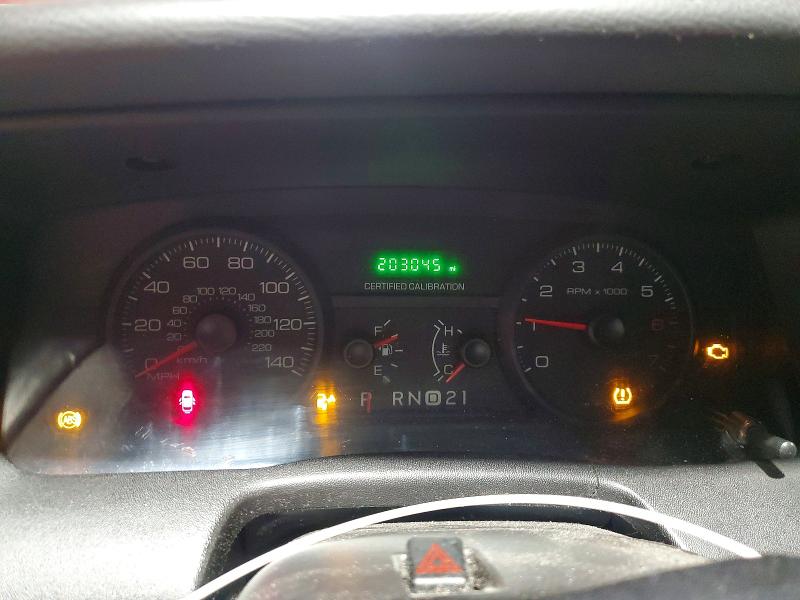 Foto 9 de la subasta – 2010 FORD CROWN VICT con VIN 2FABP7BV5AX118348