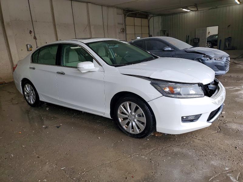 Photo 4 from auction – 2015 HONDA ACCORD EX with VIN 1HGCR2F70FA268571