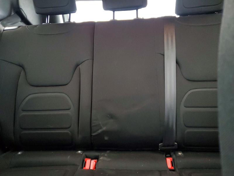 Photo 10 from auction – 2018 JEEP RENEGADE L with VIN ZACCJBBBXJPJ51103