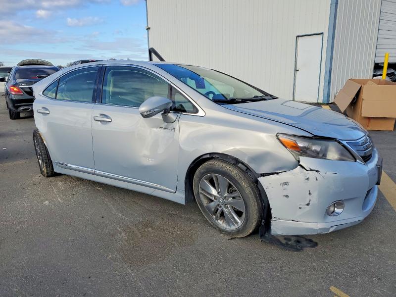 Photo 4 from auction – 2010 LEXUS HS 250H with VIN JTHBB1BA0A2004942