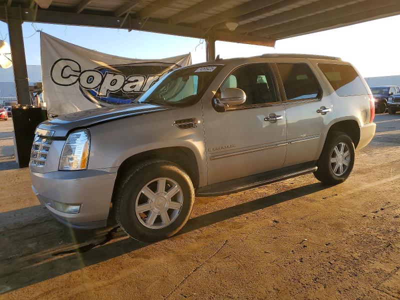 CADILLAC ESCALADE L 2008 with VIN 1GYFK63878R233352 - Photo from auction