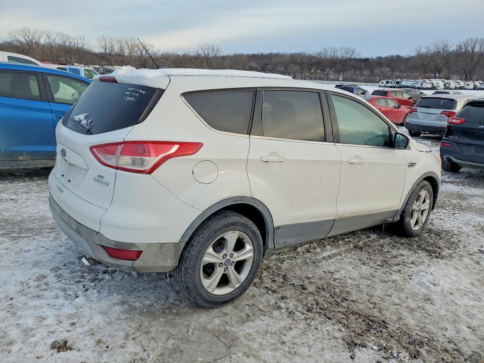 Photo 3 from auction – 2014 FORD ESCAPE SE with VIN 1FMCU0G98EUD48596