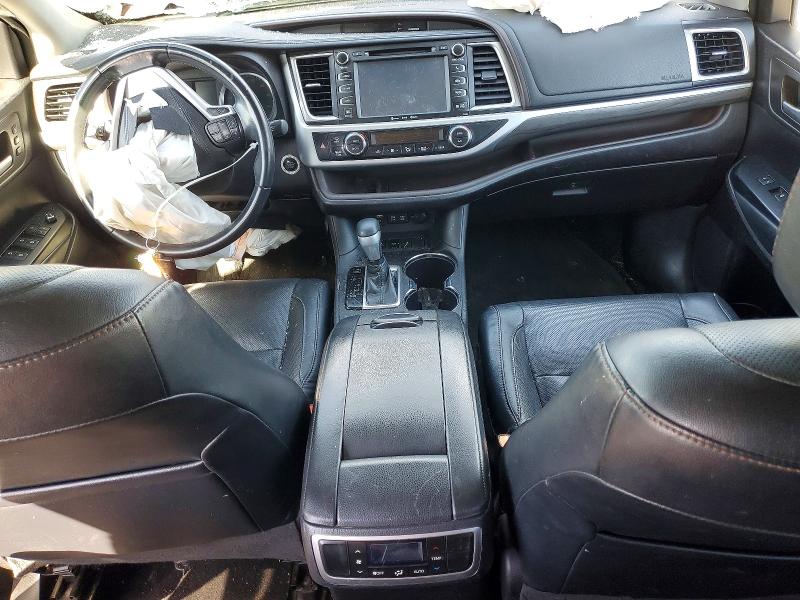 Photo 8 from auction – 2018 TOYOTA HIGHLANDER with VIN 5TDYZRFH1JS249223