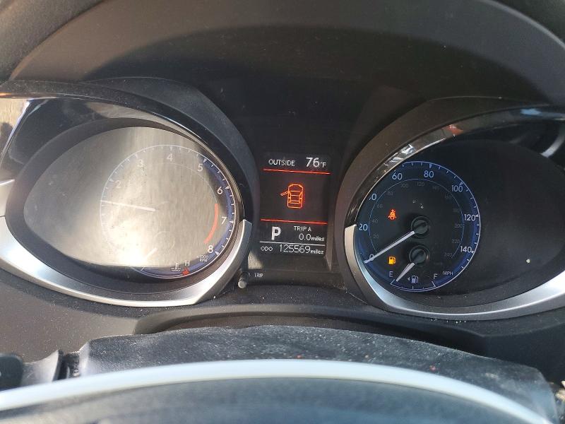 Photo 9 from auction – 2014 TOYOTA COROLLA L with VIN 2T1BURHE2EC220352
