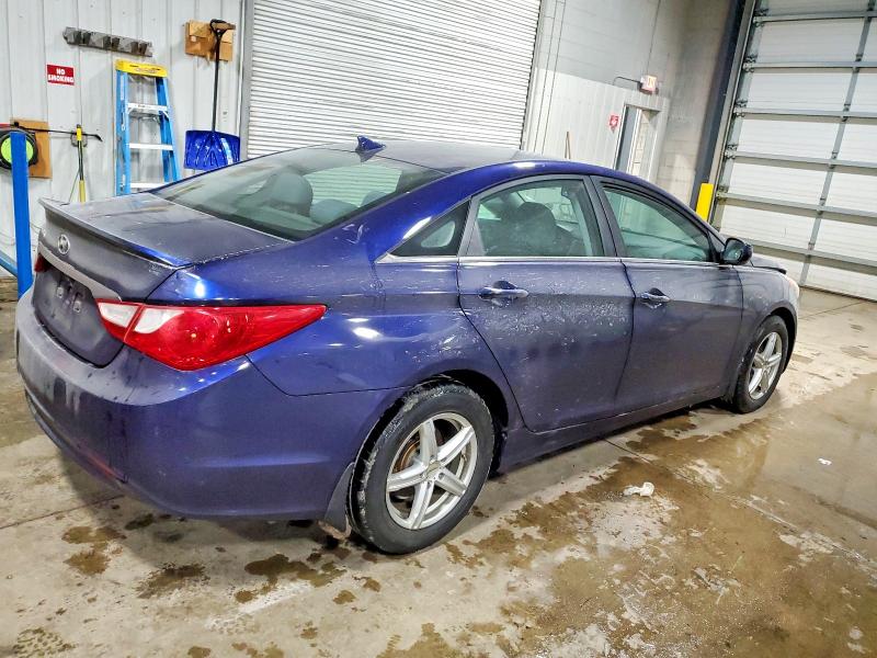 Photo 3 from auction – 2013 HYUNDAI SONATA GLS with VIN 5NPEB4AC3DH584256
