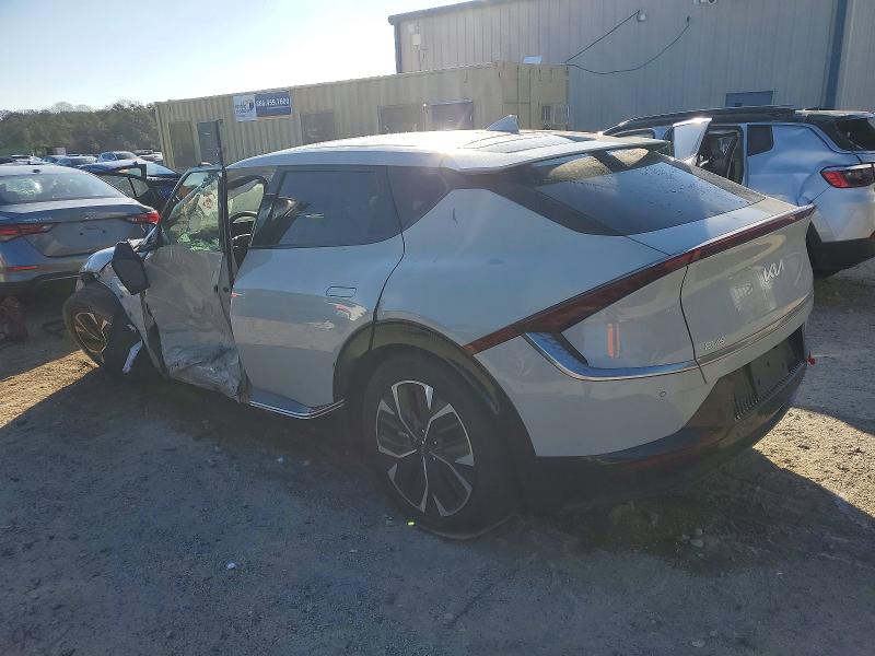 Photo 2 from auction – 2024 KIA EV6 LIGHT with VIN KNDC34LA1R5198748
