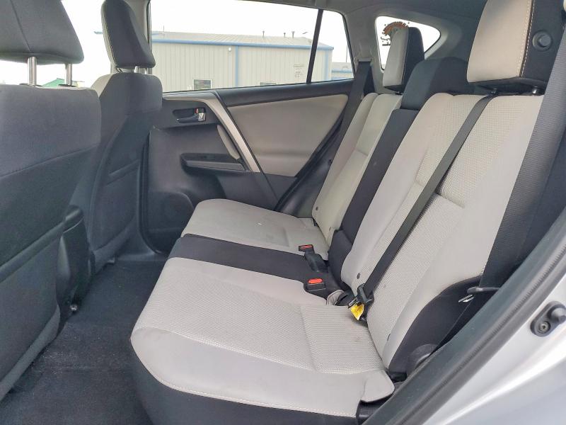 Photo 11 from auction – 2017 TOYOTA RAV4 XLE with VIN 2T3RFREV8HW564789