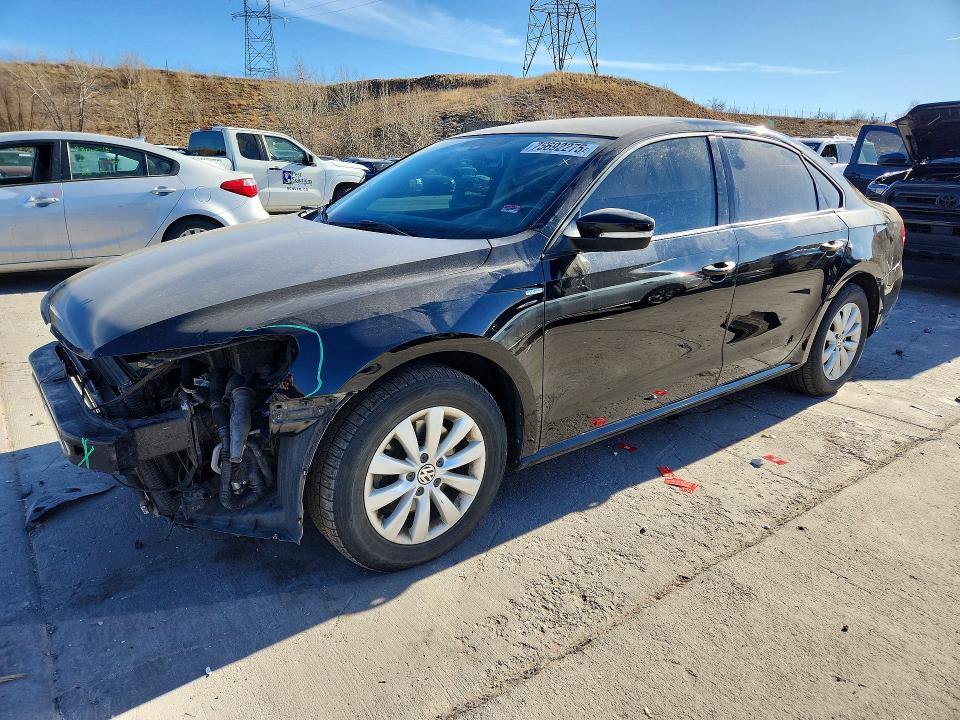 VOLKSWAGEN PASSAT S 2014 with VIN 1VWAT7A3XEC068242 - Photo from auction