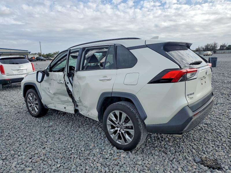 Photo 2 from auction – 2021 TOYOTA RAV4 LIMIT with VIN 2T3Y1RFV2MW123369