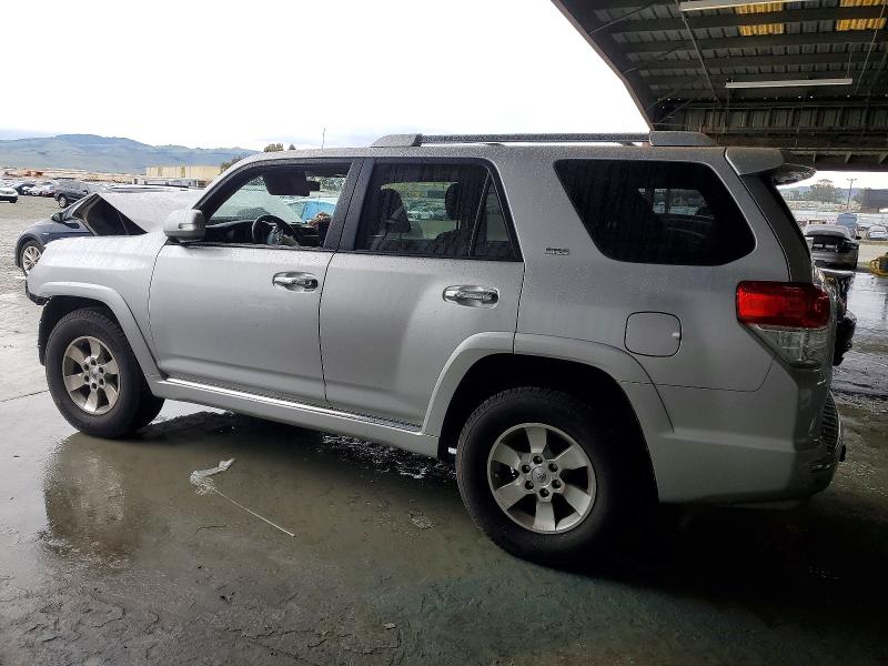 Photo 2 from auction – 2010 TOYOTA 4RUNNER with VIN JTEZU5JR1A5005942