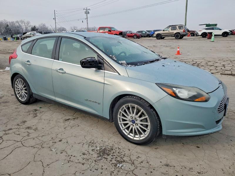 Photo 4 from auction – 2014 FORD FOCUS with VIN 1FADP3R41EL382801