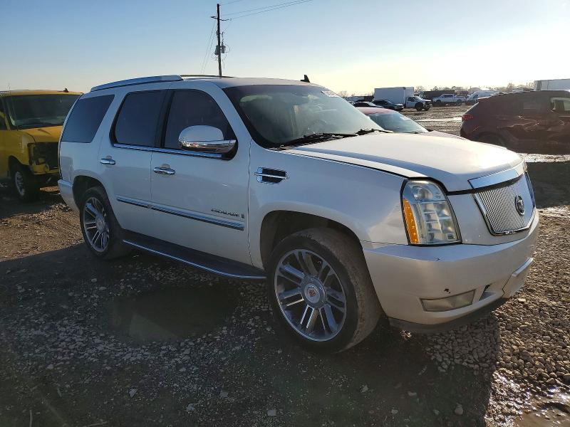 Photo 4 from auction – 2007 CADILLAC ESCALADE with VIN 1GYFK638X7R234199