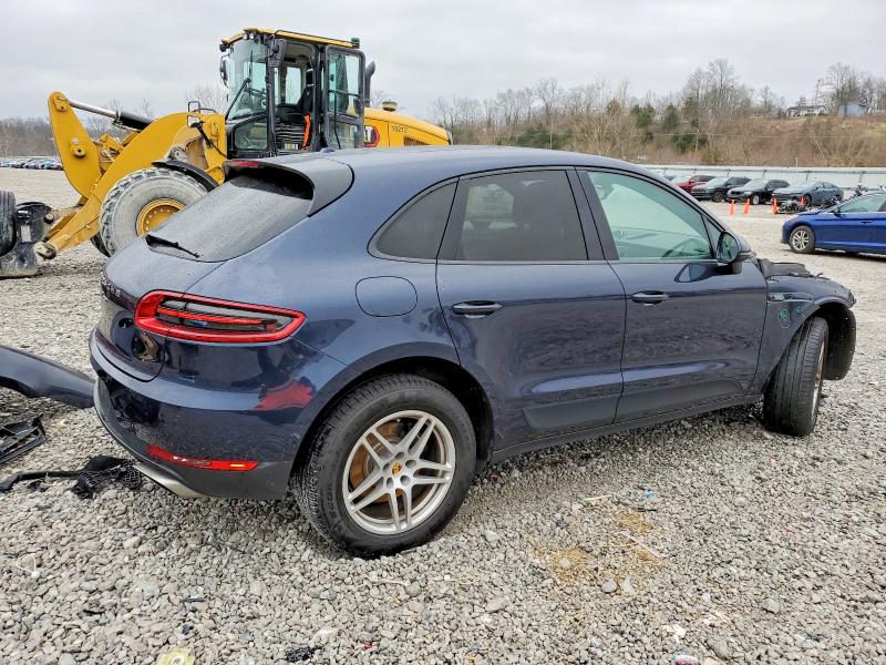 Photo 3 from auction – 2018 PORSCHE MACAN with VIN WP1AA2A52JLB05094