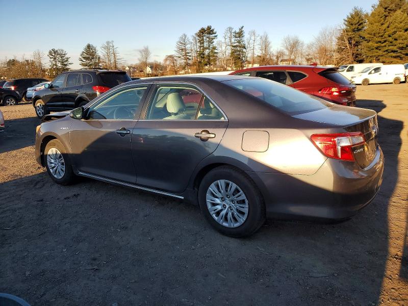 Photo 2 from auction – 2014 TOYOTA CAMRY HYBR with VIN 4T1BD1FK2EU106053