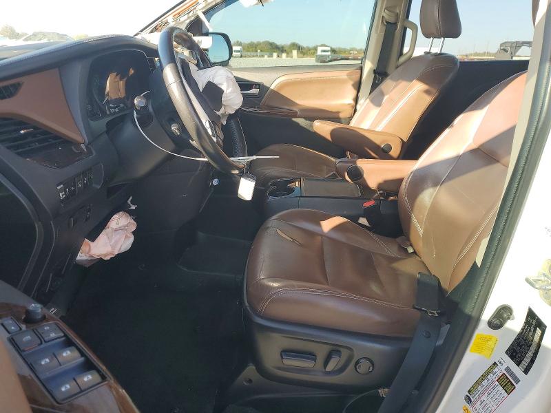 Photo 7 from auction – 2018 TOYOTA SIENNA XLE with VIN 5TDYZ3DC4JS962203