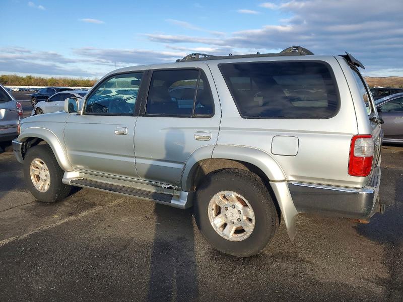 Photo 2 from auction – 2000 TOYOTA 4RUNNER SR with VIN JT3HN86R2Y0293697