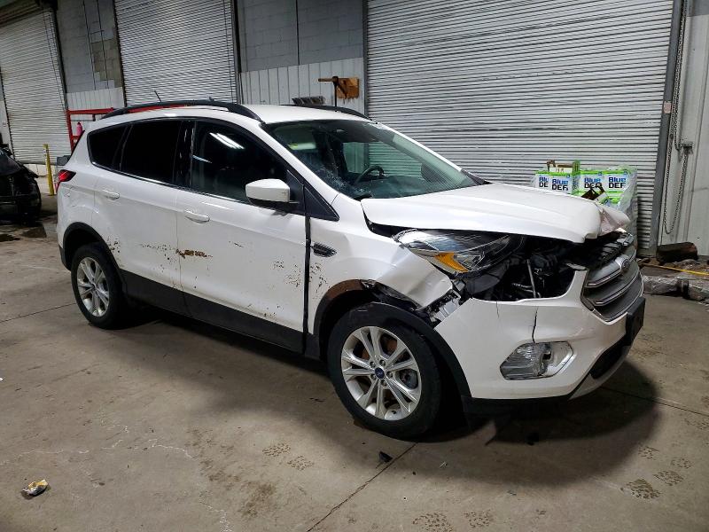 Photo 4 from auction – 2018 FORD ESCAPE SEL with VIN 1FMCU9HDXJUB38034
