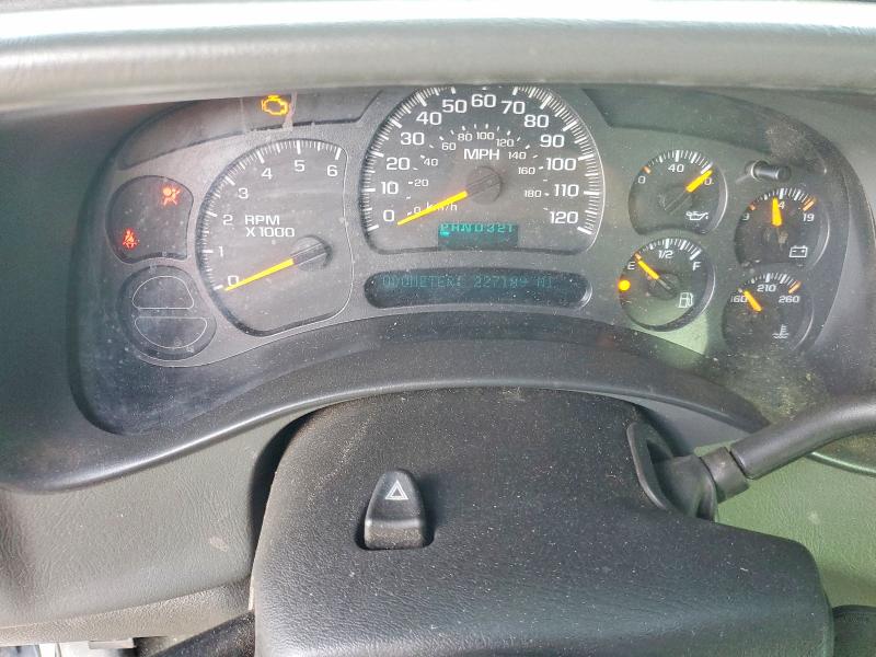 Photo 9 from auction – 2005 CHEVROLET SILVERADO with VIN 2GCEC13T851222368