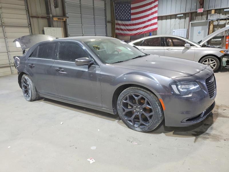Photo 4 from auction – 2019 CHRYSLER 300 S with VIN 2C3CCABG6KH533638