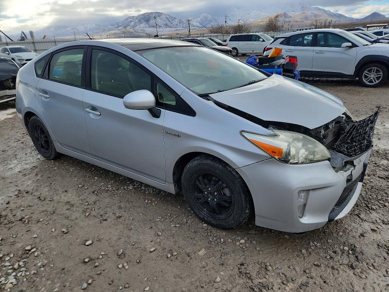 Photo 4 from auction – 2015 TOYOTA PRIUS with VIN JTDKN3DU5F0423142