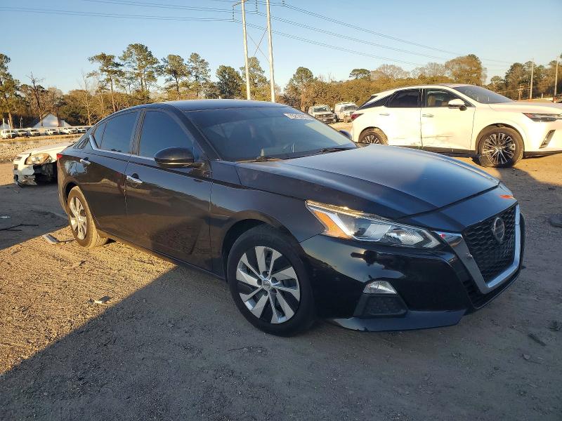 Photo 4 from auction – 2019 NISSAN ALTIMA S with VIN 1N4BL4BV1KC212929