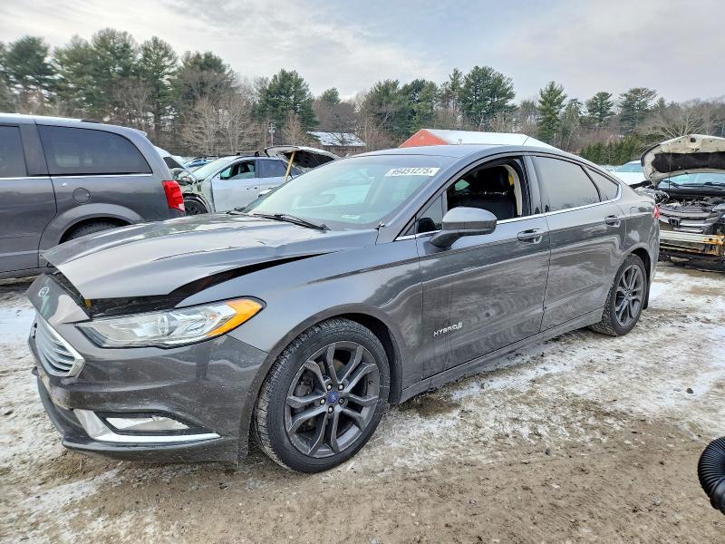 FORD FUSION 2018 with VIN 3FA6P0LU5JR201937 - Photo from auction