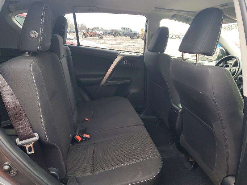 Photo 11 from auction – 2017 TOYOTA RAV4 XLE with VIN JTMRFREV8HJ705049